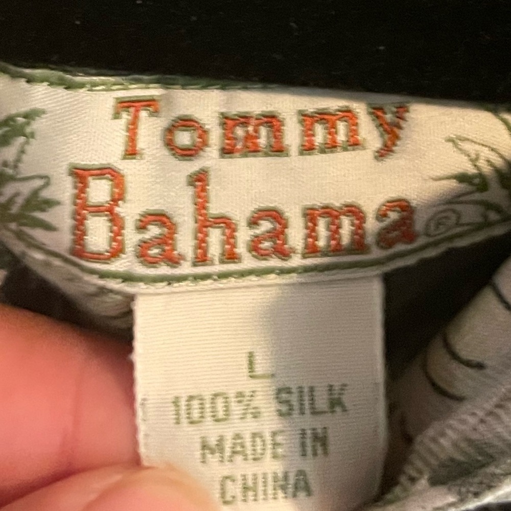 Tommy Bahama Women’s Hawaiian Floral Wrap Silk Top Size Large - Picture 2 of 3